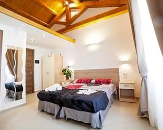 B&B Villa Marsico - Falerna - Habitación