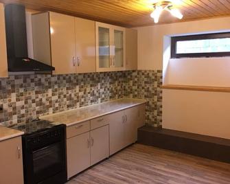 Guesthouse \'Feels like home\' - Lagodekhi - Kitchen