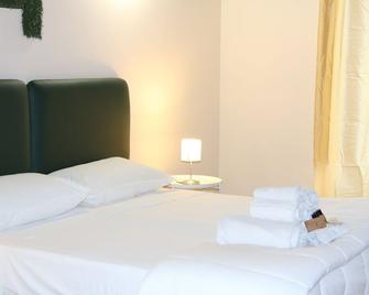 Urban Pop Bnb - Catania - Schlafzimmer