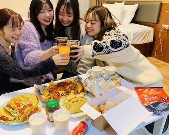 Hotel Trad - Osaka