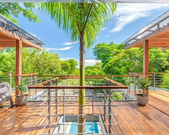 Eco friendly Casa with jungle and ocean views, walking distance to beach - Nosara - Balcón