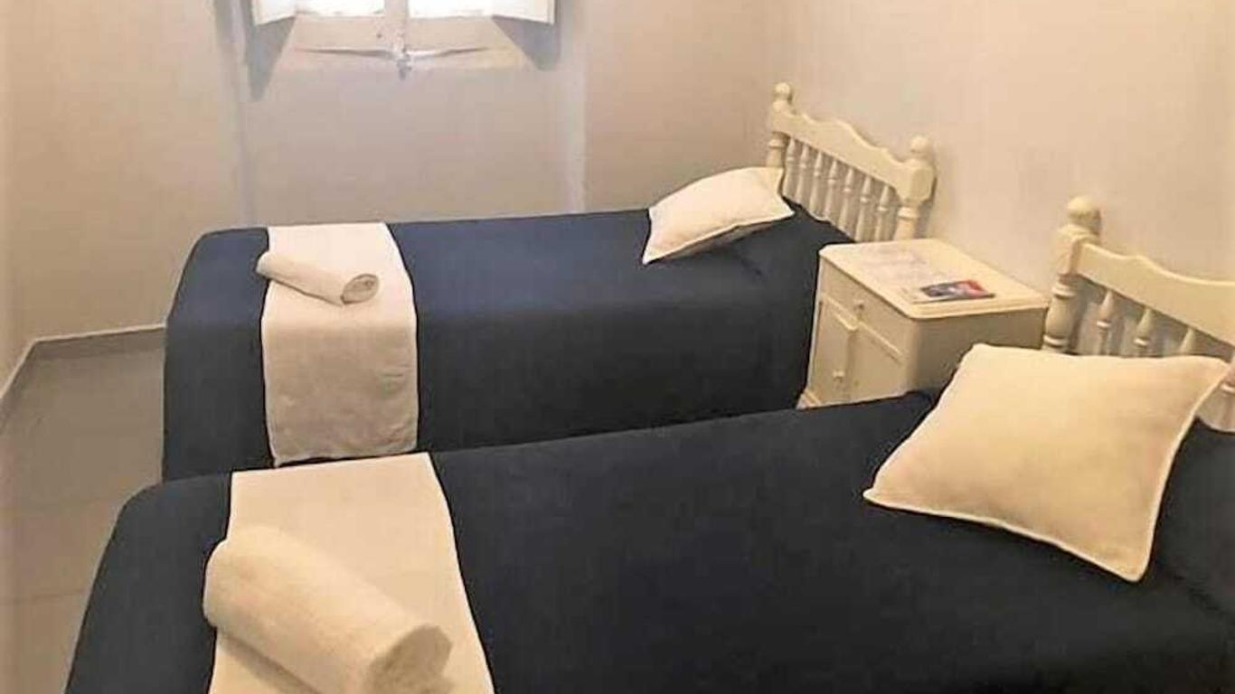 Hostal Parisien