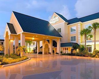 SureStay Plus Hotel by Best Western Vero Beach - Vero Beach - Edificio