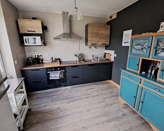 House in the Ardèche countryside, renovated, sleeps 8 - Les Estables - Cocina