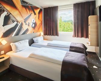 B&B Hotel Offenbach-Süd - אופנבך אם מיין - חדר שינה