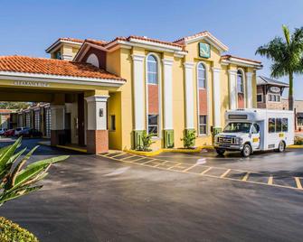 Quality Inn Airport - Cruise Port - Tampa - Building
