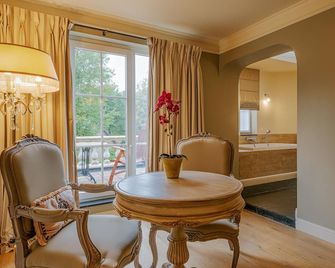 Guesthouse Villa Reynaert - Maaseik - Eetruimte
