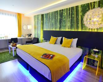 Tempo Suites Airport - Istanbul - Bedroom
