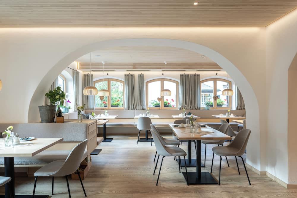 هوتل واينكلوز - اوبرستدورف - مطعم