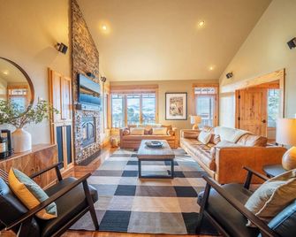 Cabin 15 - Luxury Sage Escape Cabin- Brasada Ranch I Hot Tub I Golf - Powell Butte - Sala de estar