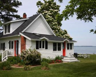Artists, Writers & Creative Minds Imagine Your Getaway At Simplicity Cottage - Tilghman Island - Building