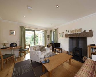 Scottish Highlands - Tranquil & Cosy Rural Cottage, Surrounded By Wildlife - Beauly - Living room