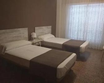 Hostal Garamar - Benicàssim - Спальня