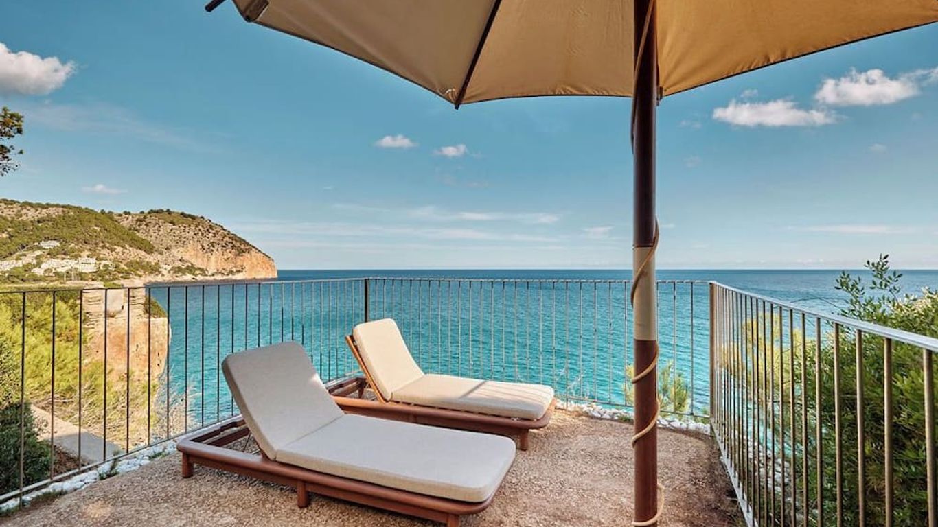 Can Simoneta - Adults Only