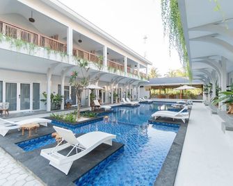 Sea Shell Resort - Gili Trawangan - בריכה