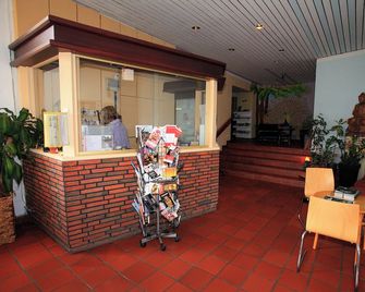 Bola Kulturhostel & Bildungsstätte - Bochum - Front desk