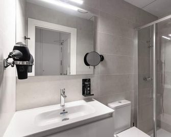 Limehome Almeria Hernan Cortes - Almería - Baño