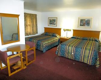 Tower Motel - Green Bay - Bedroom