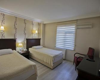Hotel Sahiner - Niğde - Bedroom