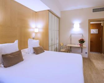 شقق سيلفر الفندقية - برشلونة - غرفة نوم