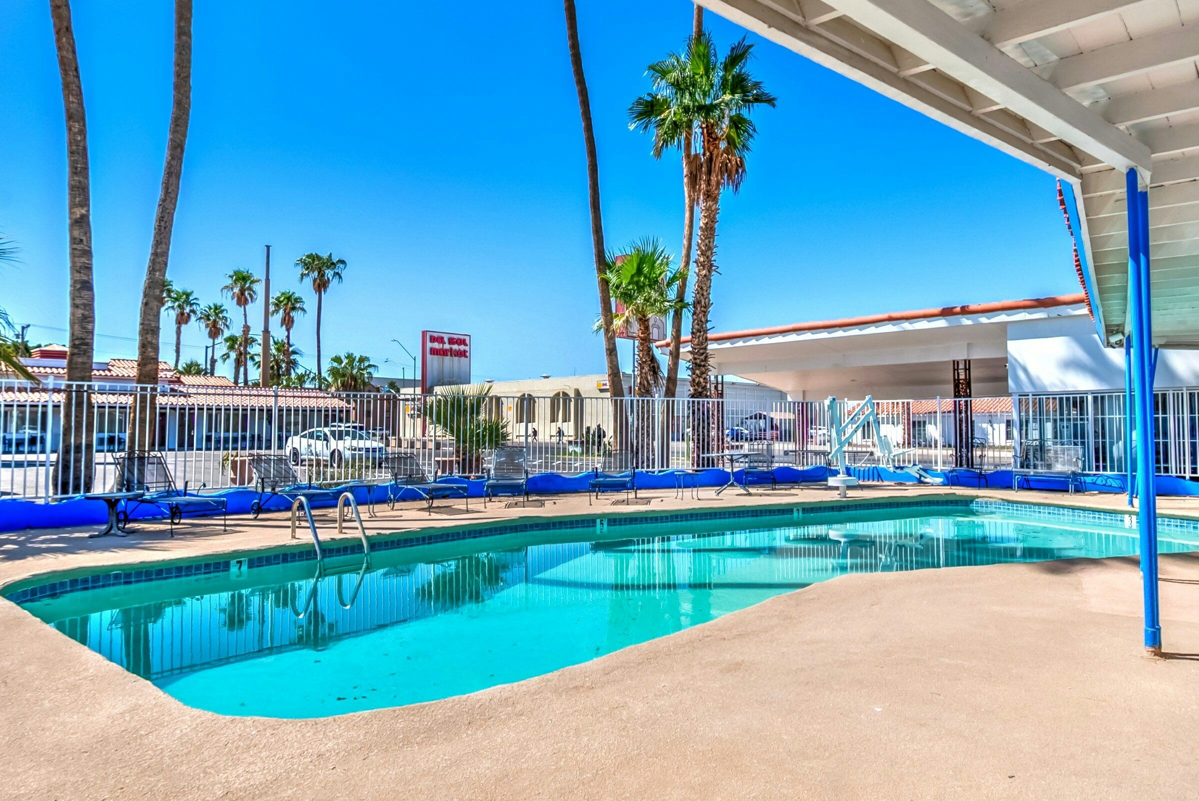 Historic Coronado Motor Hotel by OYO - יומה - בריכה