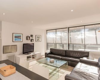 Edge 6 16 Clyde Street - Jindabyne - Sala de estar