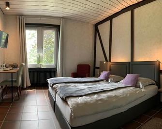 Hotel Burg Wassenberg - Wassenberg - Schlafzimmer