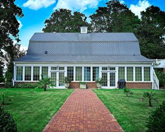 Carriage House At Cumberland Estate Rive - New Kent - Edificio