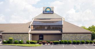 Days Inn by Wyndham Maumee/Toledo - Maumee - Edificio