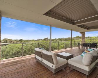 Cape Schanck Luxury Retreat - Cape Schanck - Balcony