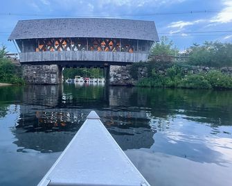 Cottage Place on Squam Lake - Holderness