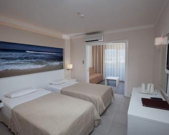 Batihan Beach Resort & Spa - Kusadasi - Bedroom