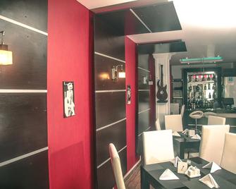 Fryburg Suites - Lagos - Restaurante