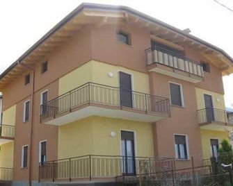 B&B Sibi - Lierna - Budova