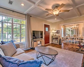 2 Mi to Hot Springs Natl Park Hot Tub Haven! - Hot Springs - Sala de estar