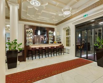 Hotel Euler Basel - Basel - Bar