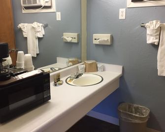 Holiday Lodge - Grass Valley - Bad