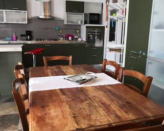 Apartment in the countryside ideal for excursions Po Delta / Venice / Ravenna - Porto Viro - Comedor