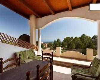 Margine Rosso Villa with garden 220 meters from the Poetto beach - Quartu Sant'Elena - Balcony