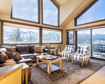 Frontier by Avantstay Incredible Mtn Views & Hot Tub Gorgeous Breckenridge Home Close to Slopes - Breckenridge