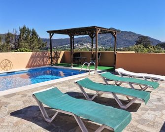 Attractive Cottage A Pool With A View of the Rio and Portugal. Walks from Gate. - O Rosal - Pool