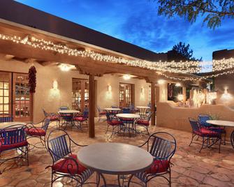 Courtyard by Marriott Albuquerque - Albuquerque - Binnenhof