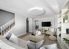 Globalstay. Elegant 3 Bedroom Townhouse In London - London - Living room
