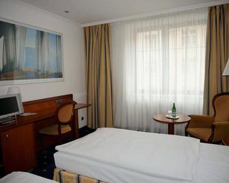 Hotel Coronet - Prague - Bedroom