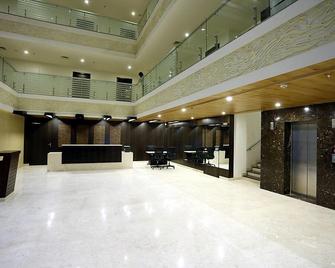 Hotel Solitaire - Raipur - Lobby