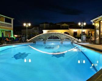 Elpida Hotel - Alikanas - Pool