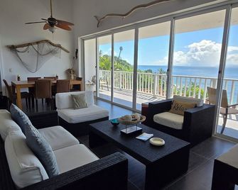 Samana , Vistamare. Spectacular Ocean & Beach Front Apartment. - Samana - Salon