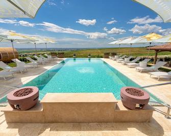 Casa Timis - Wellness & Spa Resort - Bucov - Pool