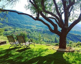 Secret Corner in Drôme Provençale - Rémuzat - Patio