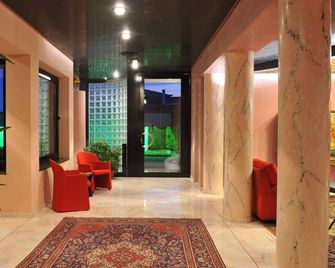 Hotel Ariane - Thiene - Lobby